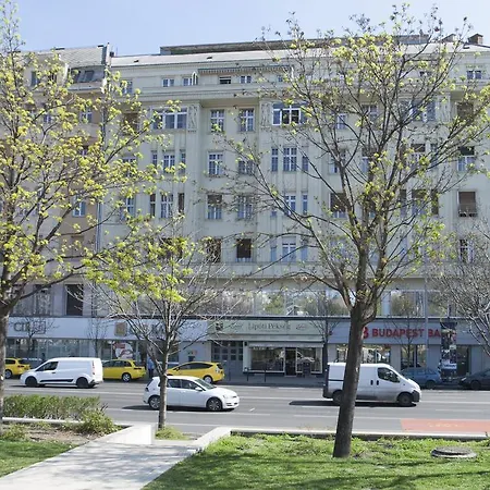 Eliza Studio In The Center * Budapest